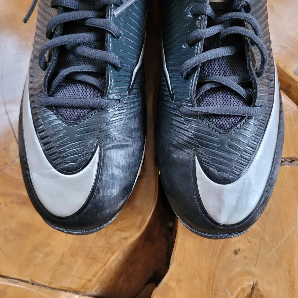 Nike Mens Vapor Shark 2 Cleats Size 10 Black Silver Football Athletic Shoes - Picture 5 of 14